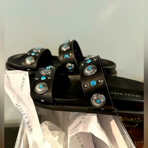 NIB size 7 Western Concho Sandals